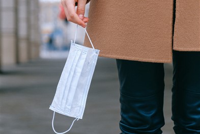 pexels-anna-shvets-3902883